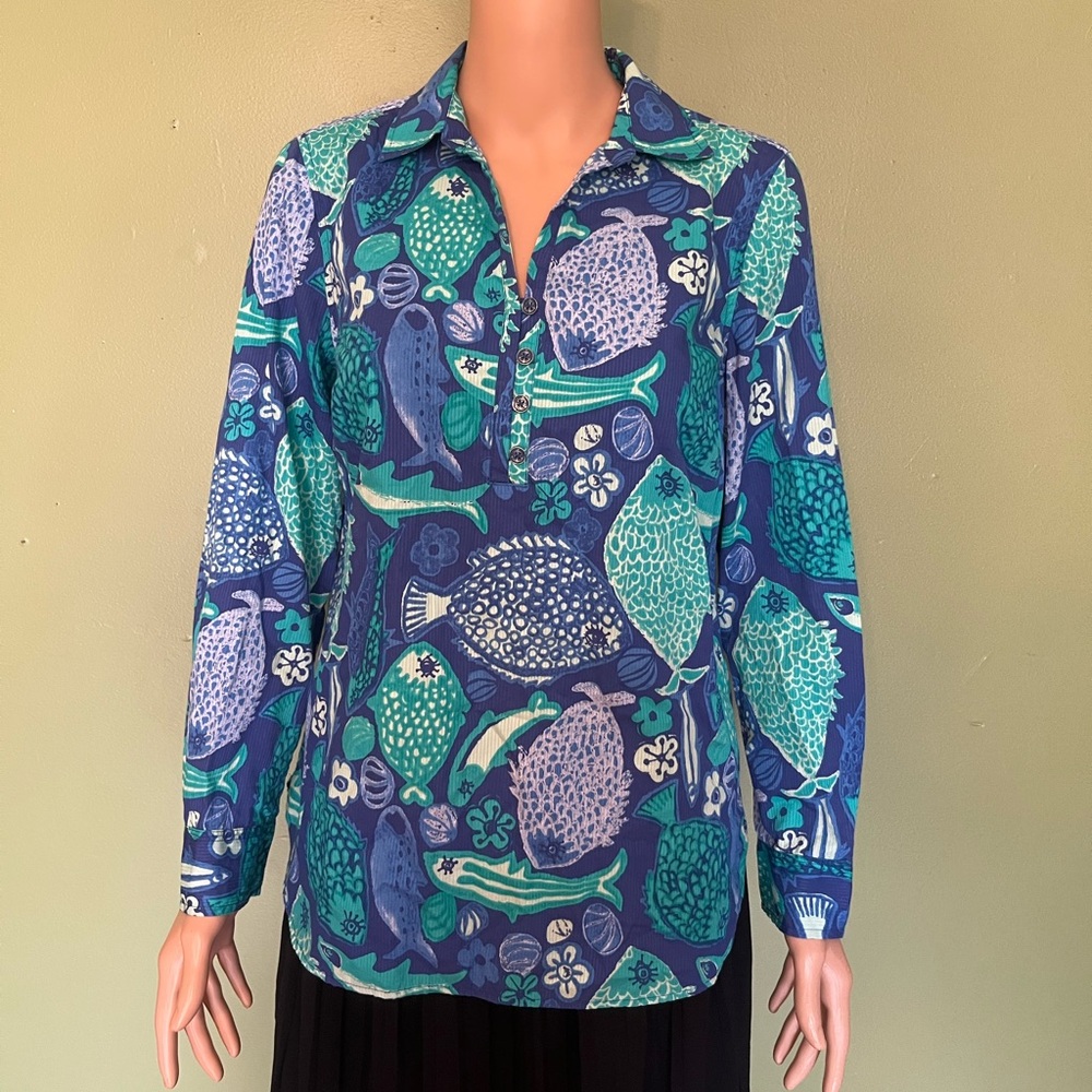 Beautiful Talbots fish blouse in blues and greens with an at the ocean feel.